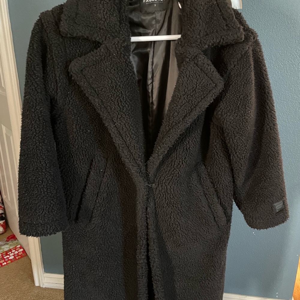 Fabletics Black Teddy Jacket - Picture 3 of 6
